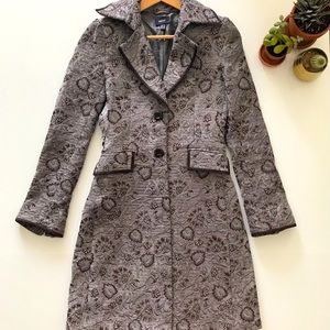 Chic Long Coat with Floral Pattern